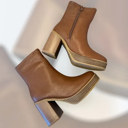 מגפונים לנשים Bianca Ballti