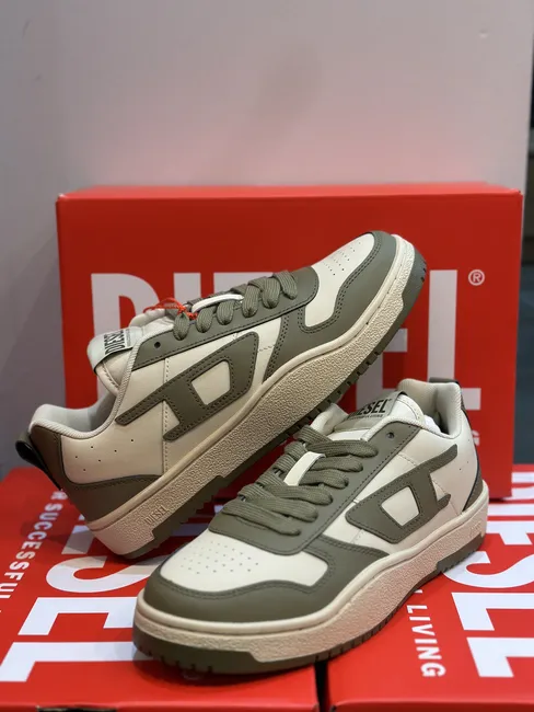 DIESEL נעל אופנה לגברים